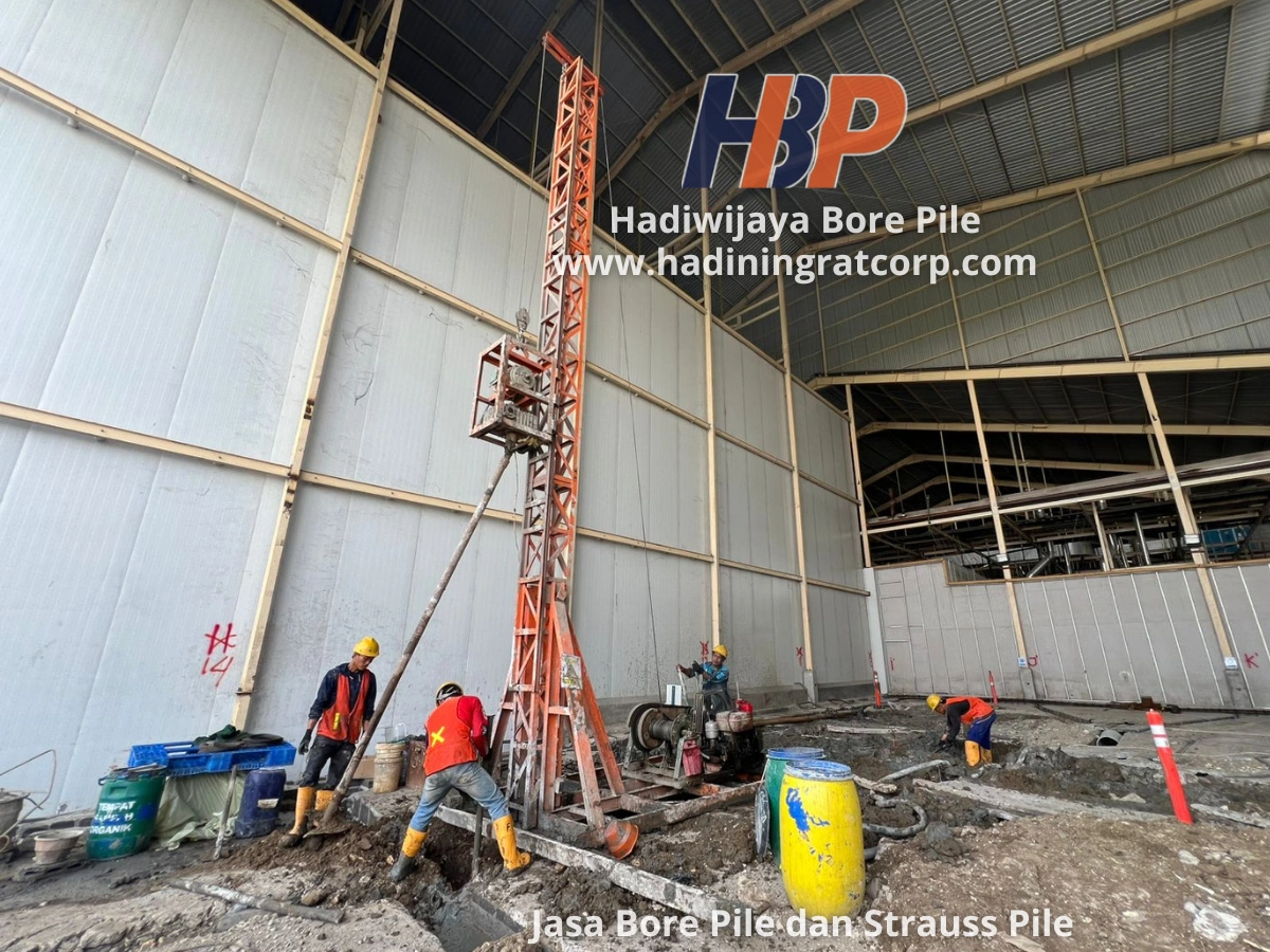 Proses pengerjaan jasa bore pile murah oleh tim Hadiwijaya Bore Pile